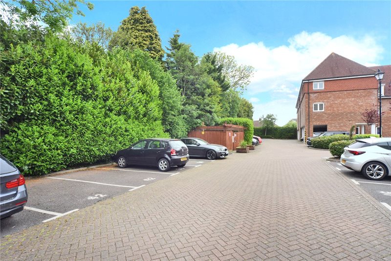 Wingfield Court, Banstead, Surrey, SM7