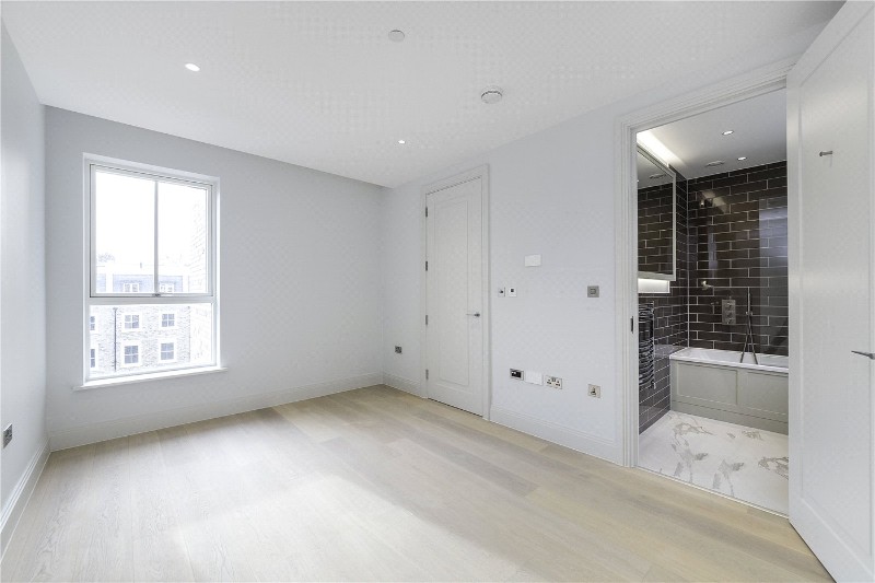 Renaissance Square Apartments, Palladian Gardens, Chiswick, W4