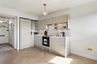 Holdernesse Road, London, SW17