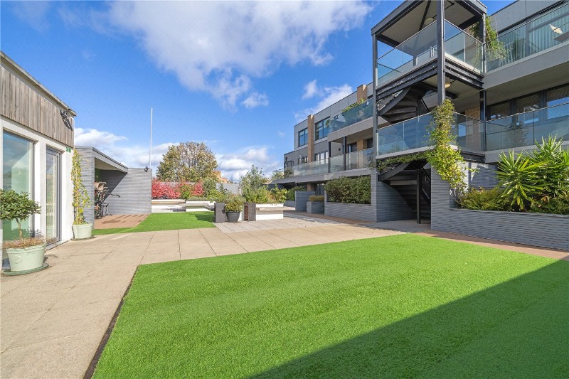 Chesterfield Grove, East Dulwich, London, SE22