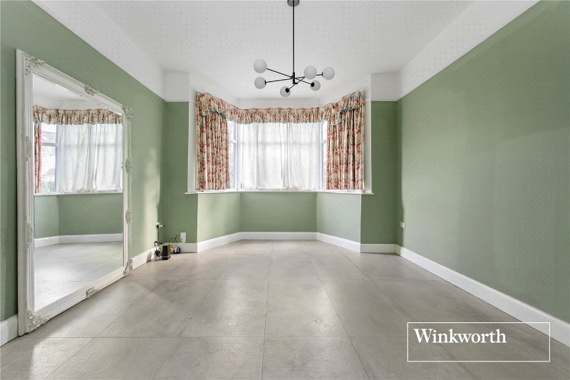 Claigmar Gardens, Finchley, London, N3