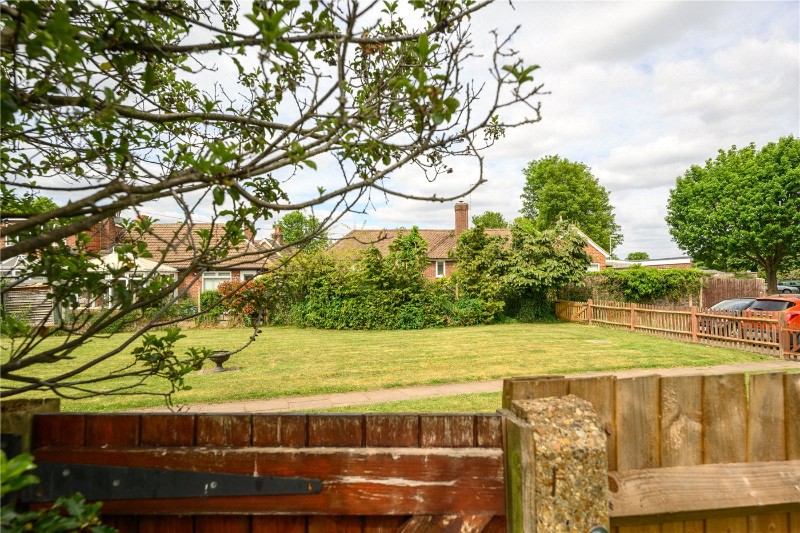 Wadham Close, Shepperton, Surrey, TW17