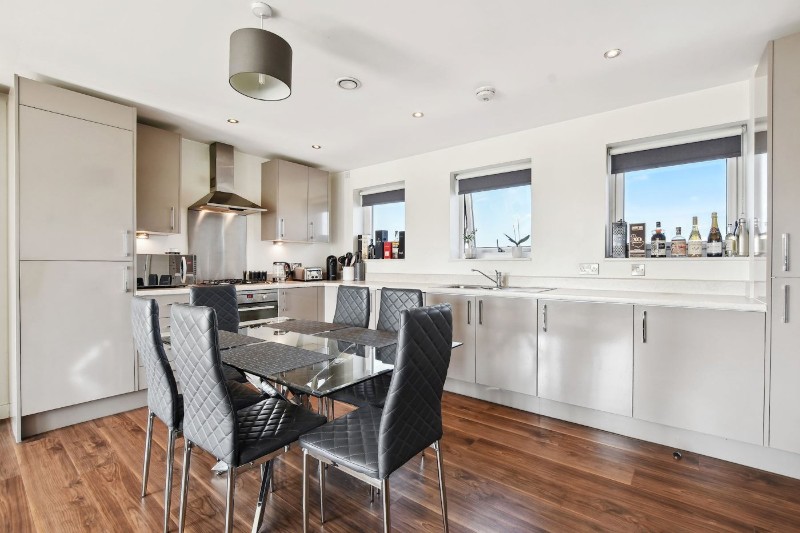 Telford Road, London, N11