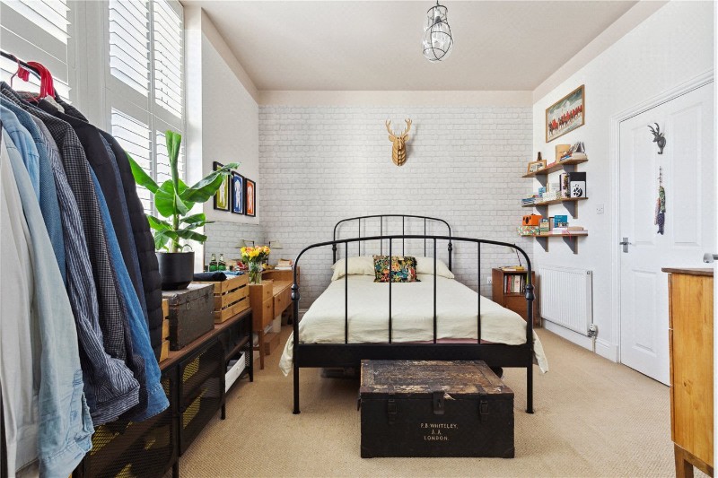 Byton Road, London, SW17