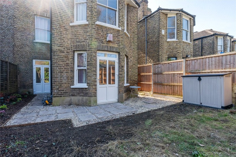 Deronda Road, London, SE24