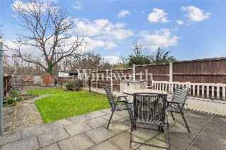 Empire Avenue, London, N18