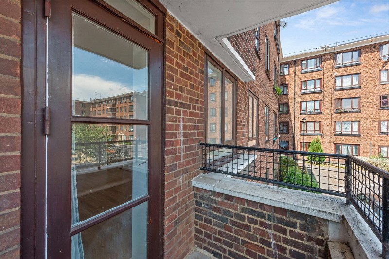 Warwick Grove, London, E5