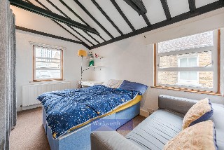 Heyford Avenue, London, UK, SW8