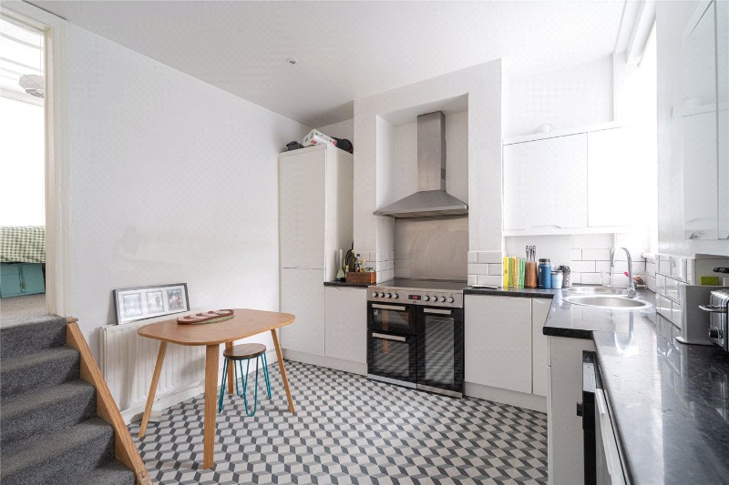 Kingscourt Road, London, SW16
