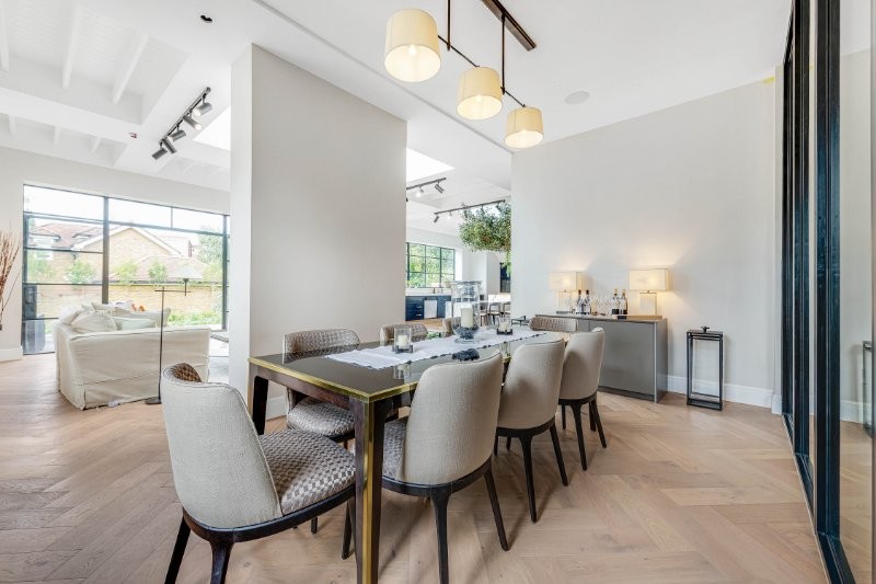Castelnau, Barnes, London, SW13