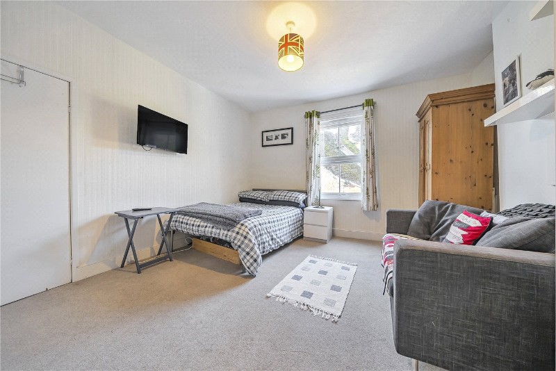 Bath Road, Speen, Newbury, Berkshire, RG14