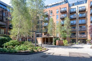 Carney Place, London, SW9