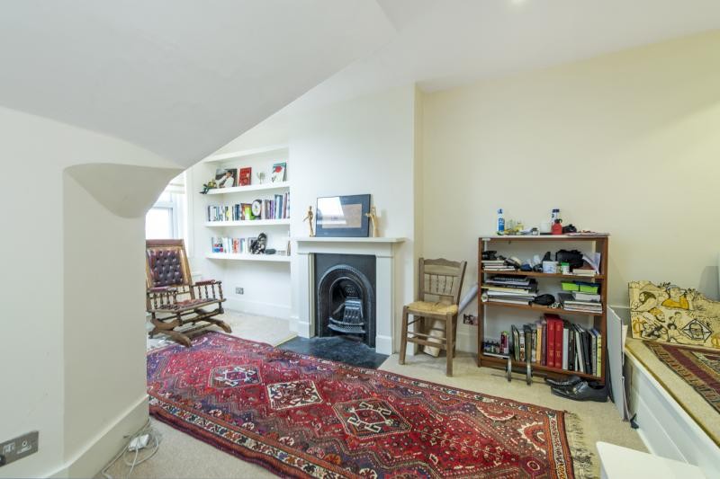 Fitzgerald Avenue, London, SW14