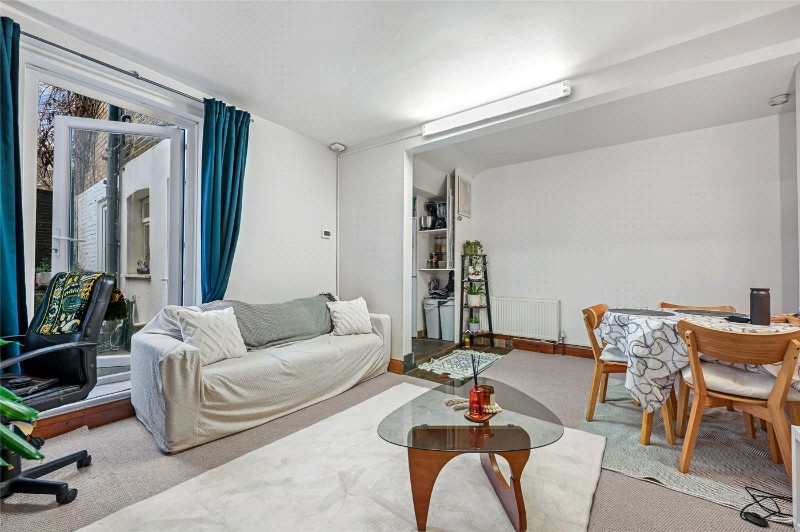 Ellerslie Road, London, W12