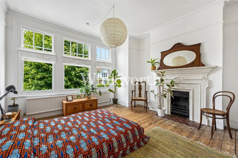 Lakeside Road, London, N13