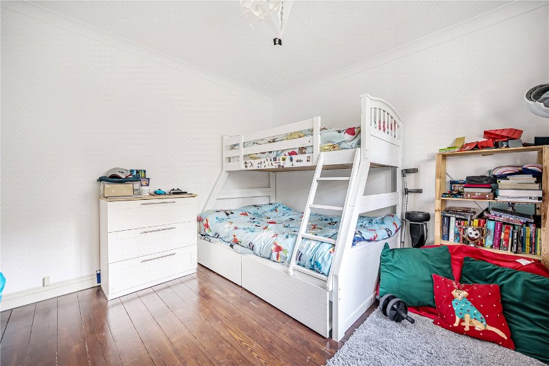 Frensham Road, Lower Bourne, Farnham, Surrey, GU10