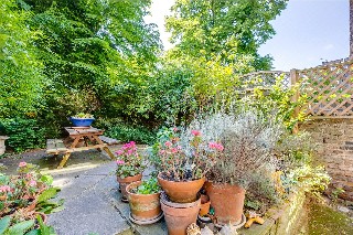 Cambridge Gardens, London, W10