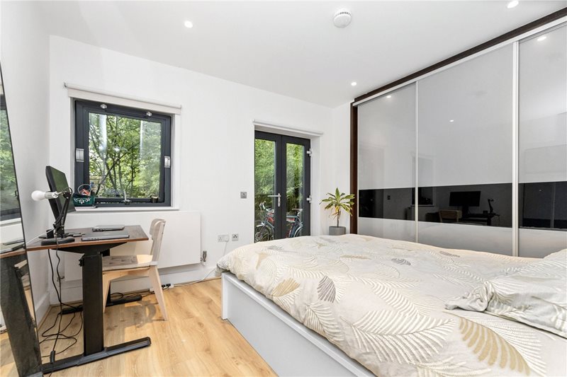 Highbury Hill, London, N5