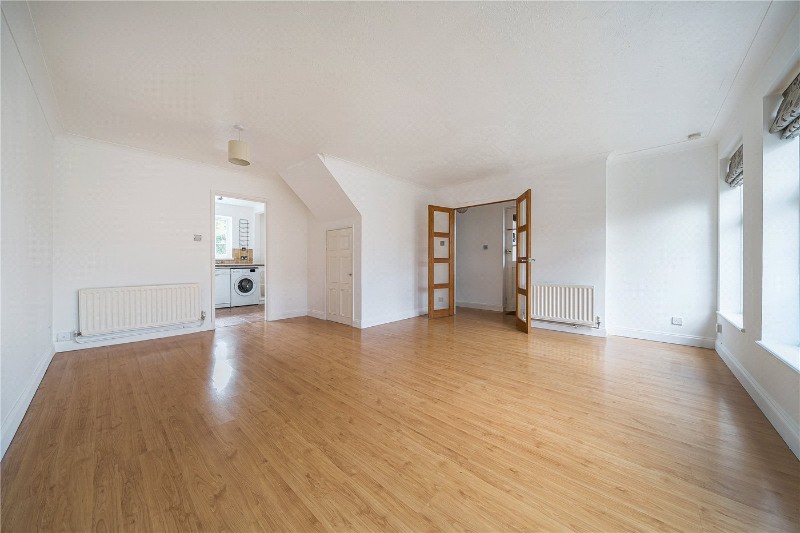 Glorney Mead, Farnham, Surrey, GU9