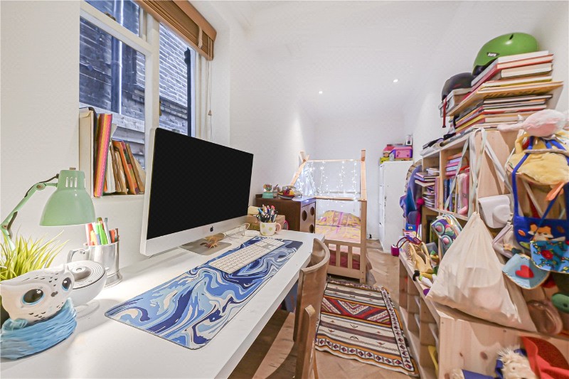 Randolph Avenue, London, W9