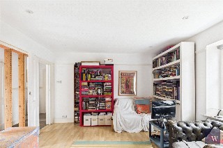 Kirkstall Road, London, SW2