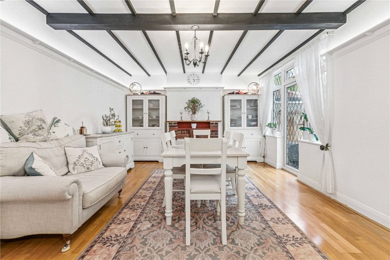 Princes Gardens, London, W3