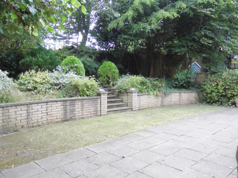 North Crescent, Finchley, London, N3