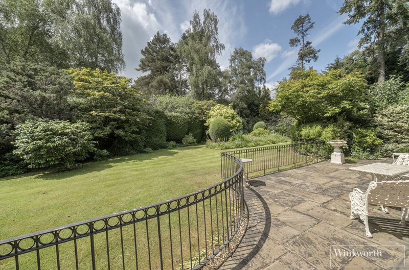 Cross Road, Sunningdale, Berkshire, SL5