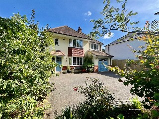 Chewton Way, Highcliffe, Dorset, BH23