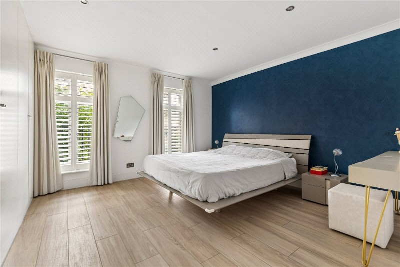 Bevin Square, London, SW17