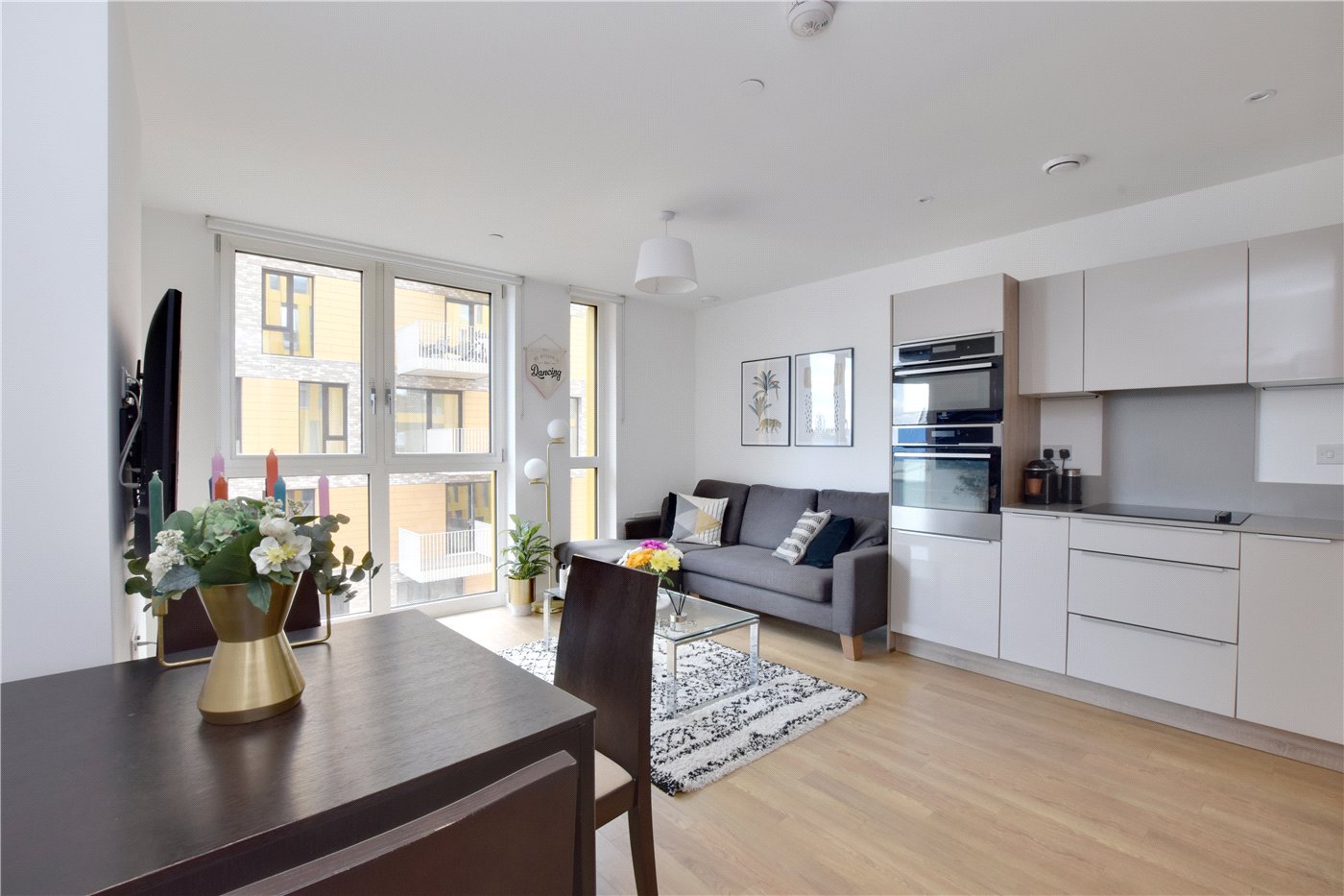 Reception/Kitchen