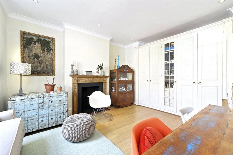 Gowan Avenue, London, SW6