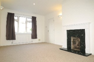 Tor Road, Farnham, Surrey, GU9