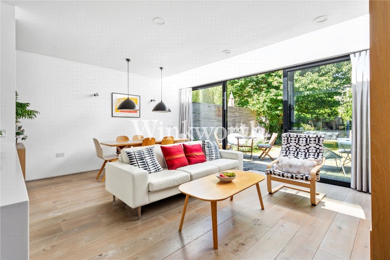 Eaton Park Road, London, N13