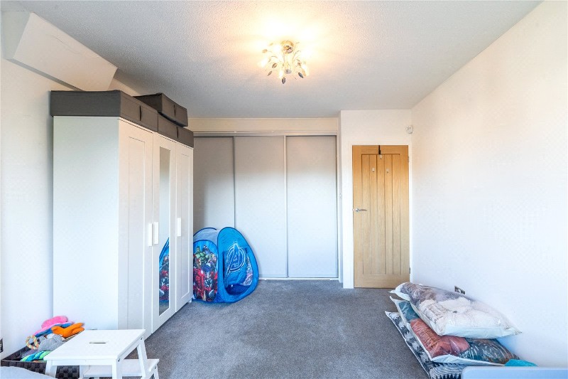 Kingswood Close, Weybridge, Surrey, KT13