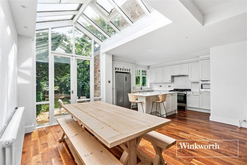Etchingham Park Road, Finchley, London, N3