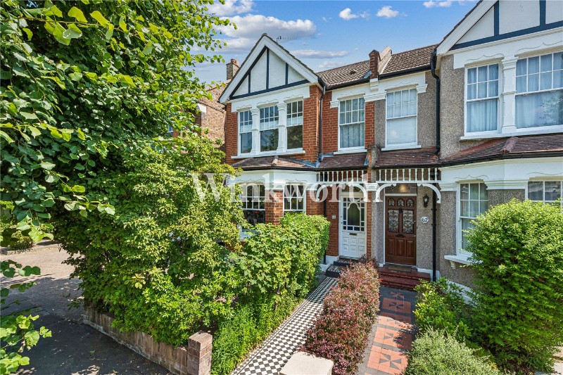 Lakeside Road, London, N13