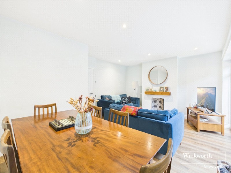 Epsom Crescent, Newbury, Berkshire, RG14