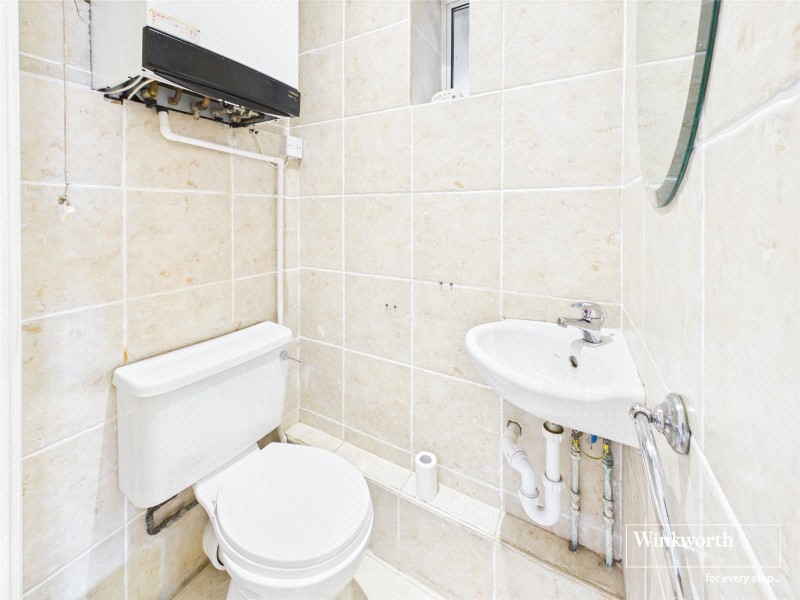 Queens Road, Hendon, London, NW4
