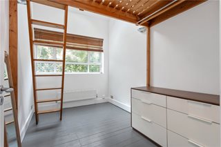 Bradbury Mews, London, N16