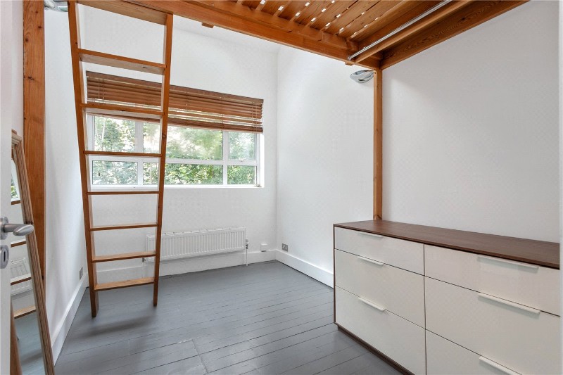Bradbury Mews, London, N16