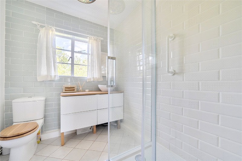 Beavers Road, Farnham, Surrey, GU9