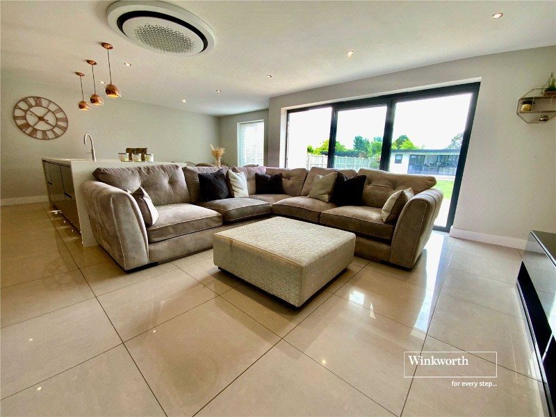 Merlin Way, Mudeford, Christchurch, Dorset, BH23