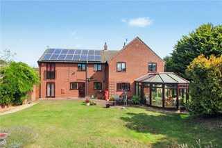 Ferry Road, Surlingham, Norwich, Norfolk, NR14