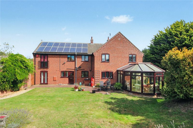 Ferry Road, Surlingham, Norwich, Norfolk, NR14