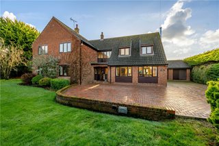 Ferry Road, Surlingham, Norwich, Norfolk, NR14