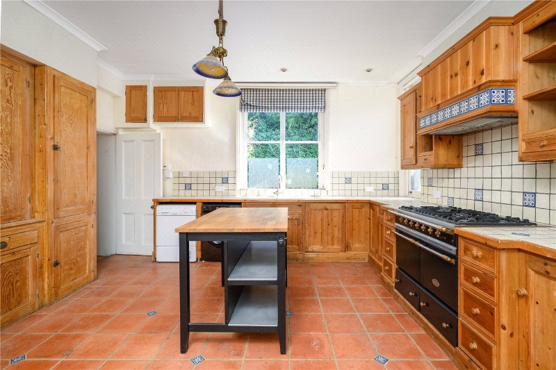 Cobbetts Hill, Weybridge, Surrey, KT13