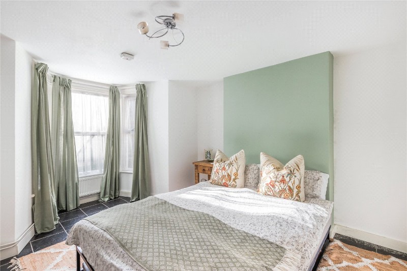 Garratt Lane, London, SW17