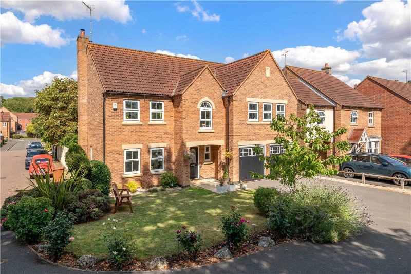 Lothian Way, Greylees, Sleaford, Lincolnshire, NG34