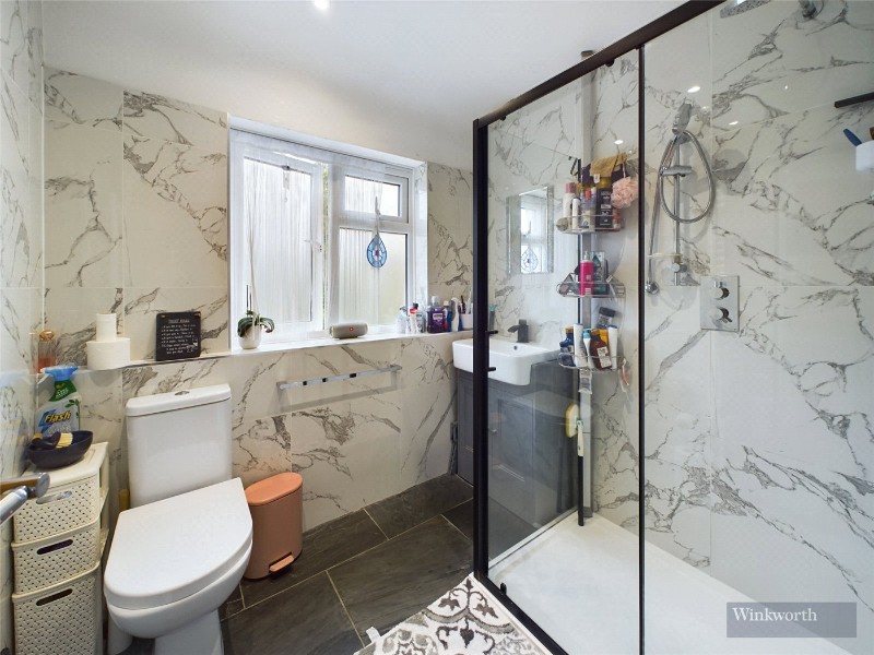Parbury Rise, Chessington, KT9